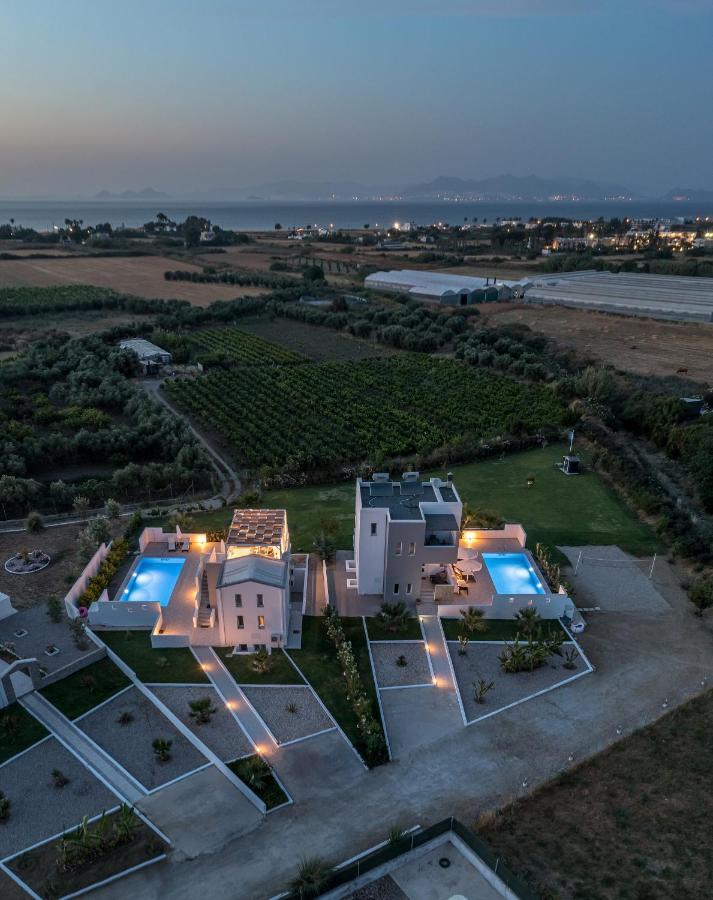 Asteria Pearl Villa 2 With Rooftop Jacuzzi Tigkaki  Exterior photo