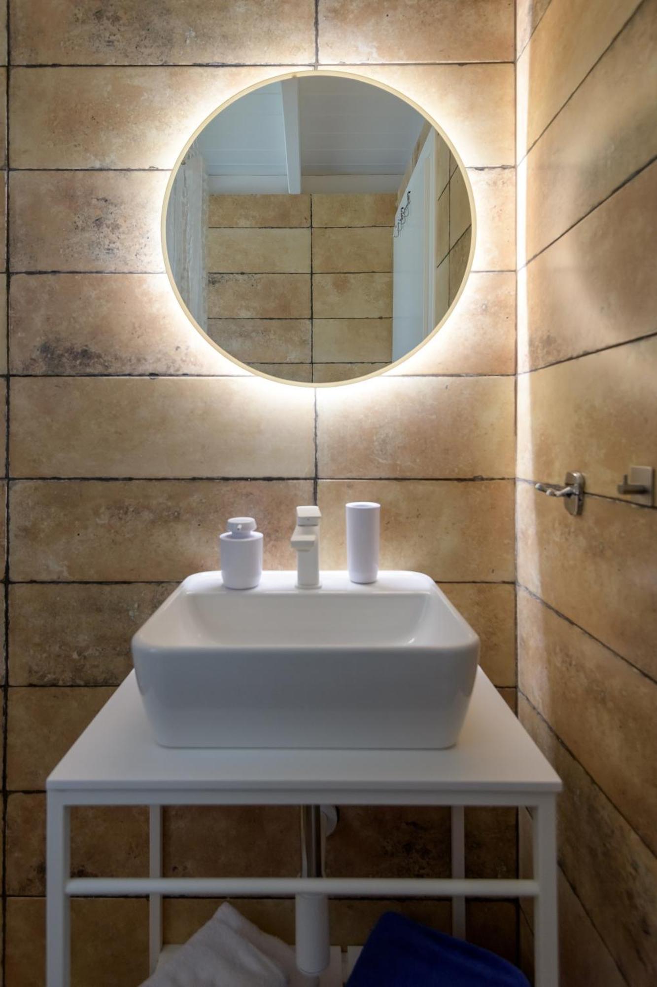 Asteria Pearl Villa 2 With Rooftop Jacuzzi Tigkaki  Exterior photo